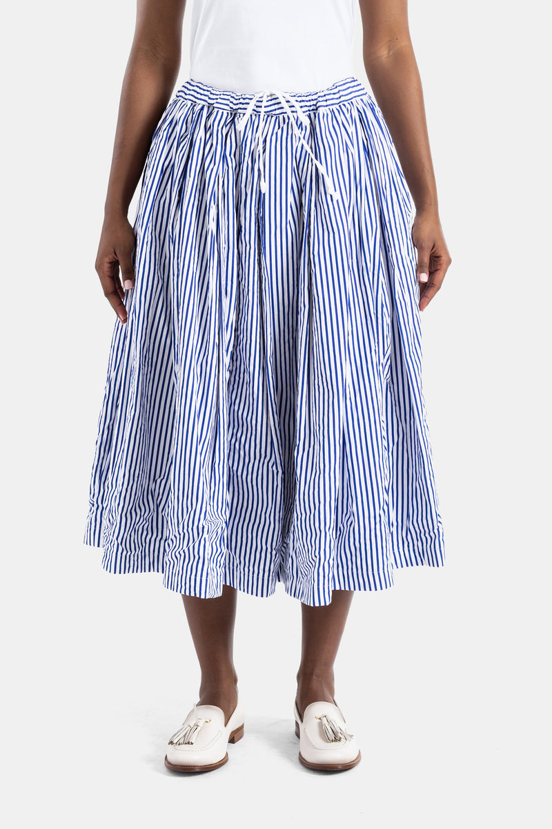 Jupe mi-longue à rayures bleues