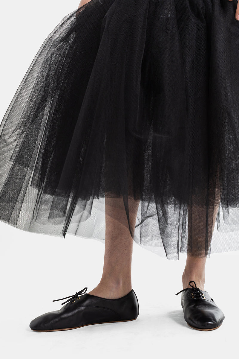 Black pleated long skirt