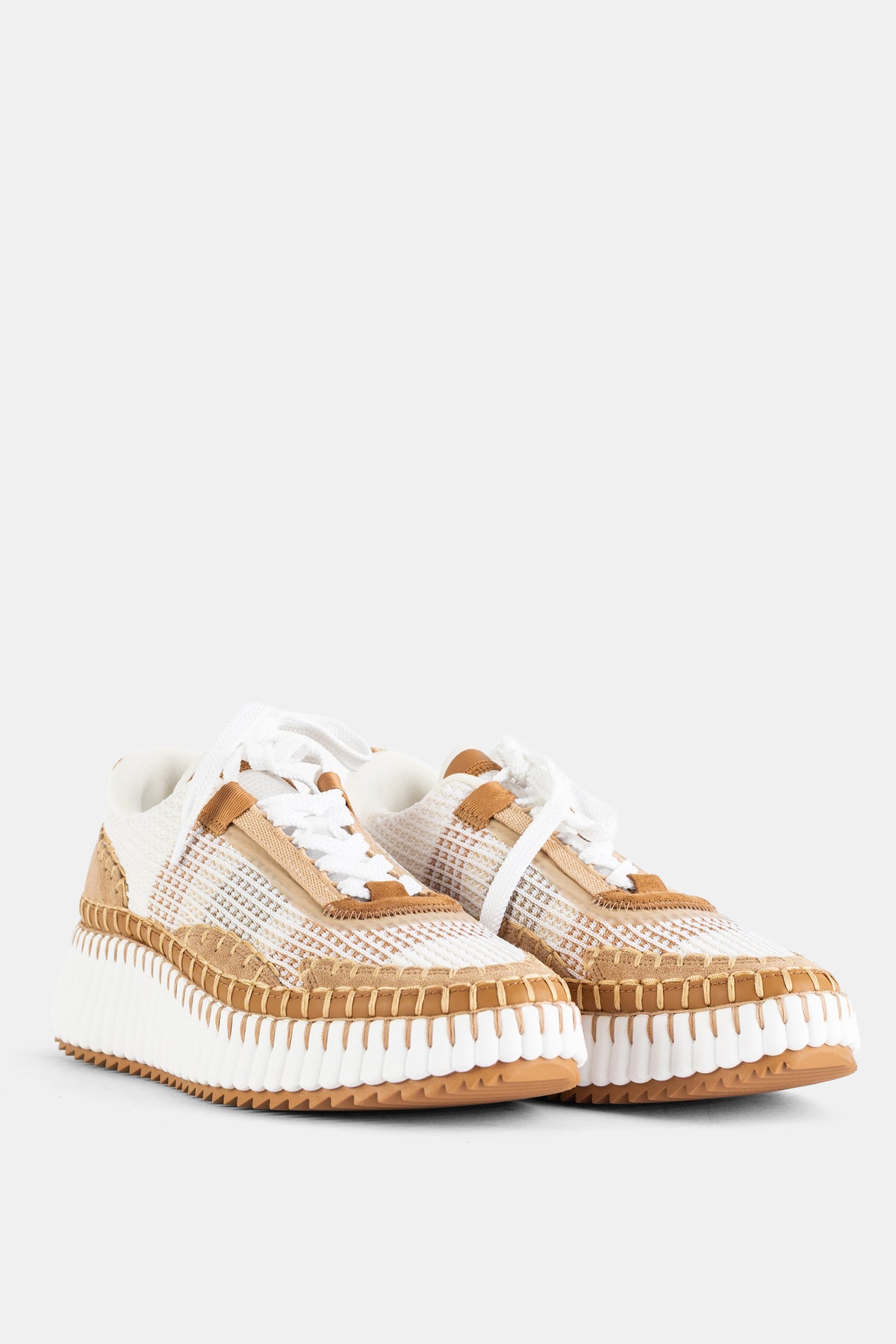 Sneaker plateforme Nama en mesh recyclé cousu main blanc camel