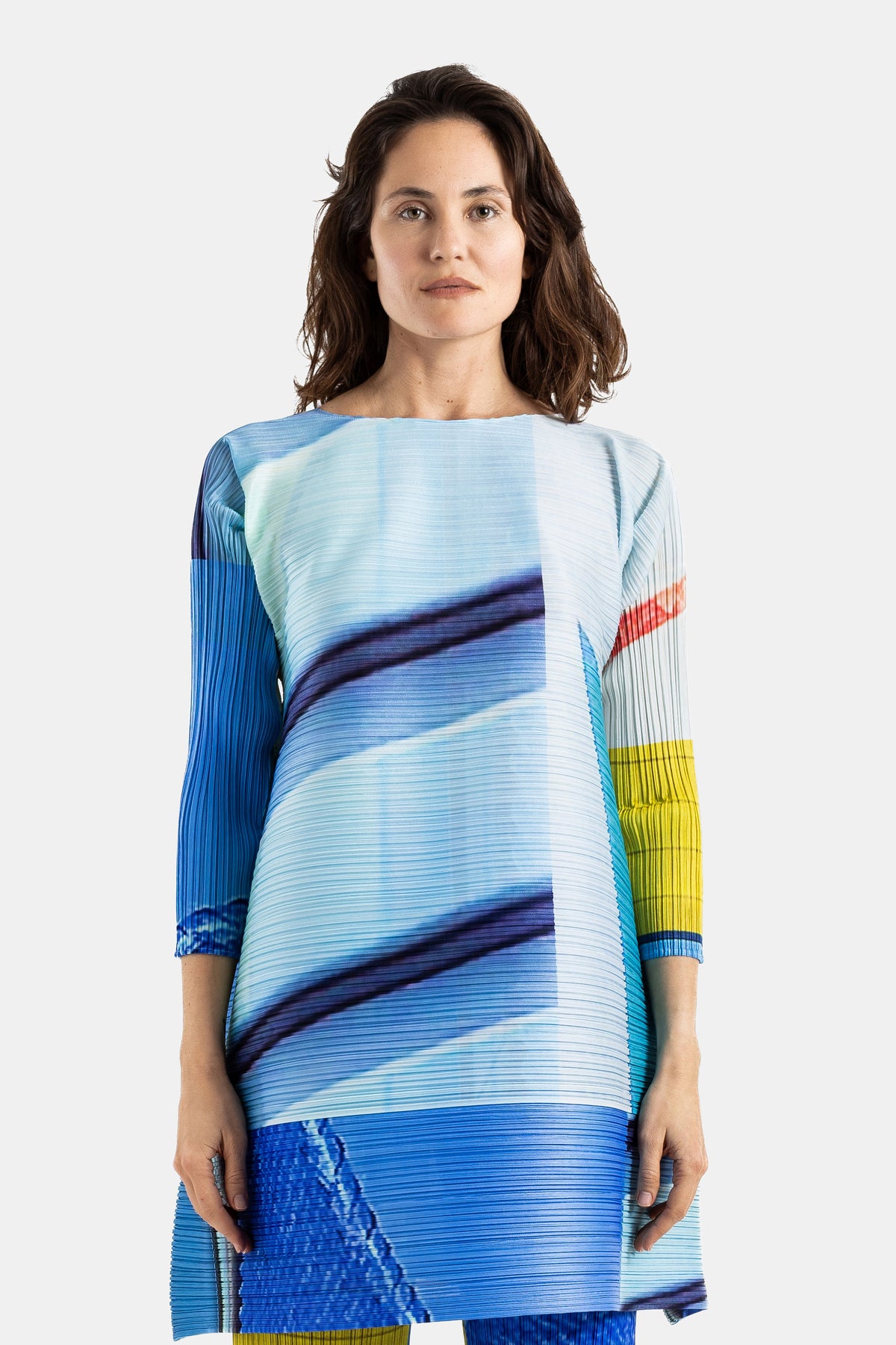 Multicolor graphic print pleated tunic