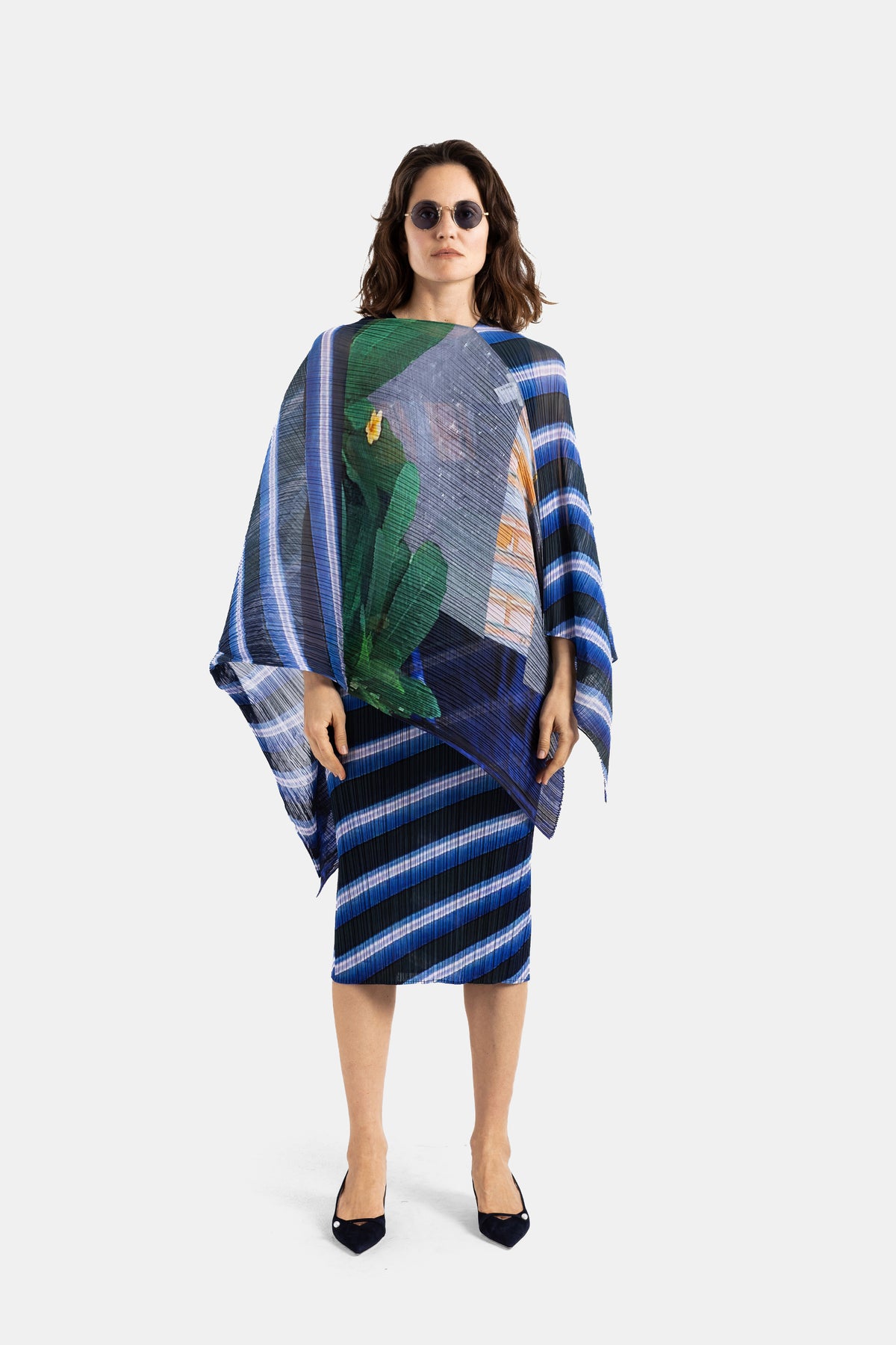 City Collage Pleated Poncho Stole Grey Navy