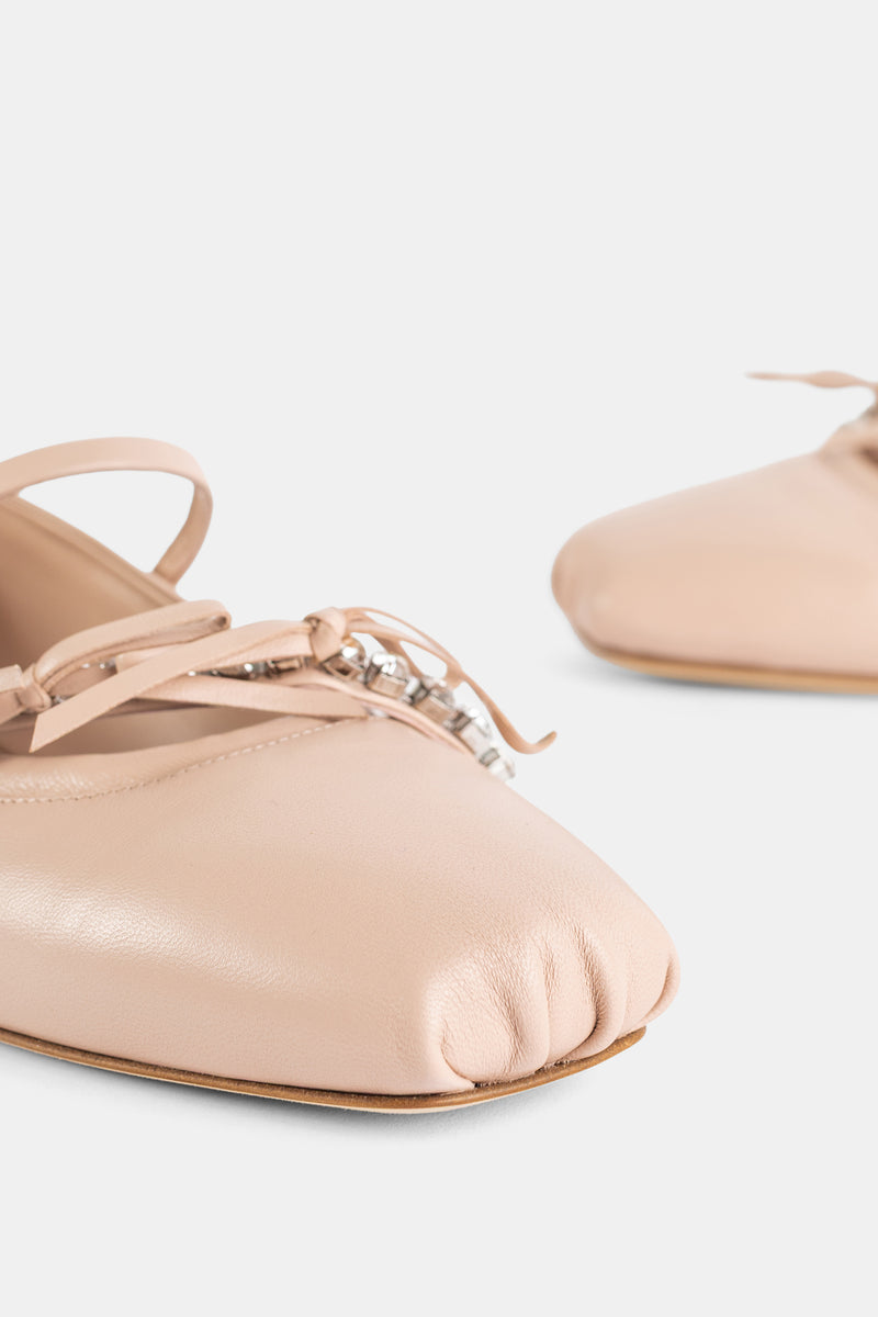 Ballerine en nappa grainée Loli macaron nude rosé double bride