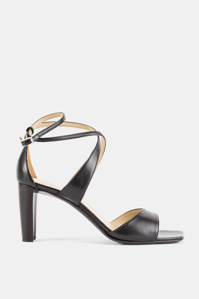 Cross Sandals 80 Shiny Lamb Nappa Black Crossed Straps