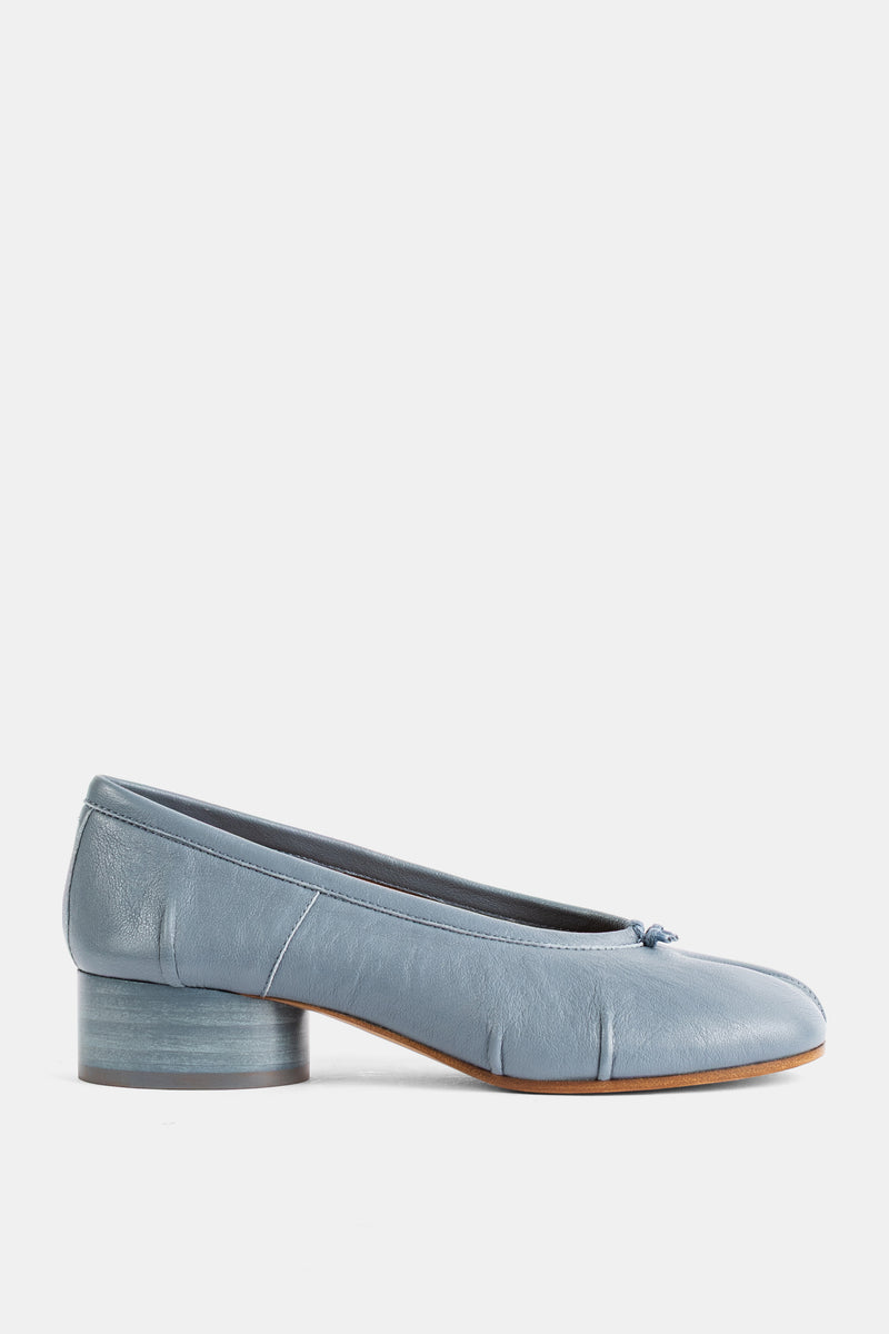 Ballerine Tabi à Talon Cylindrique en Cuir Bleu Gris