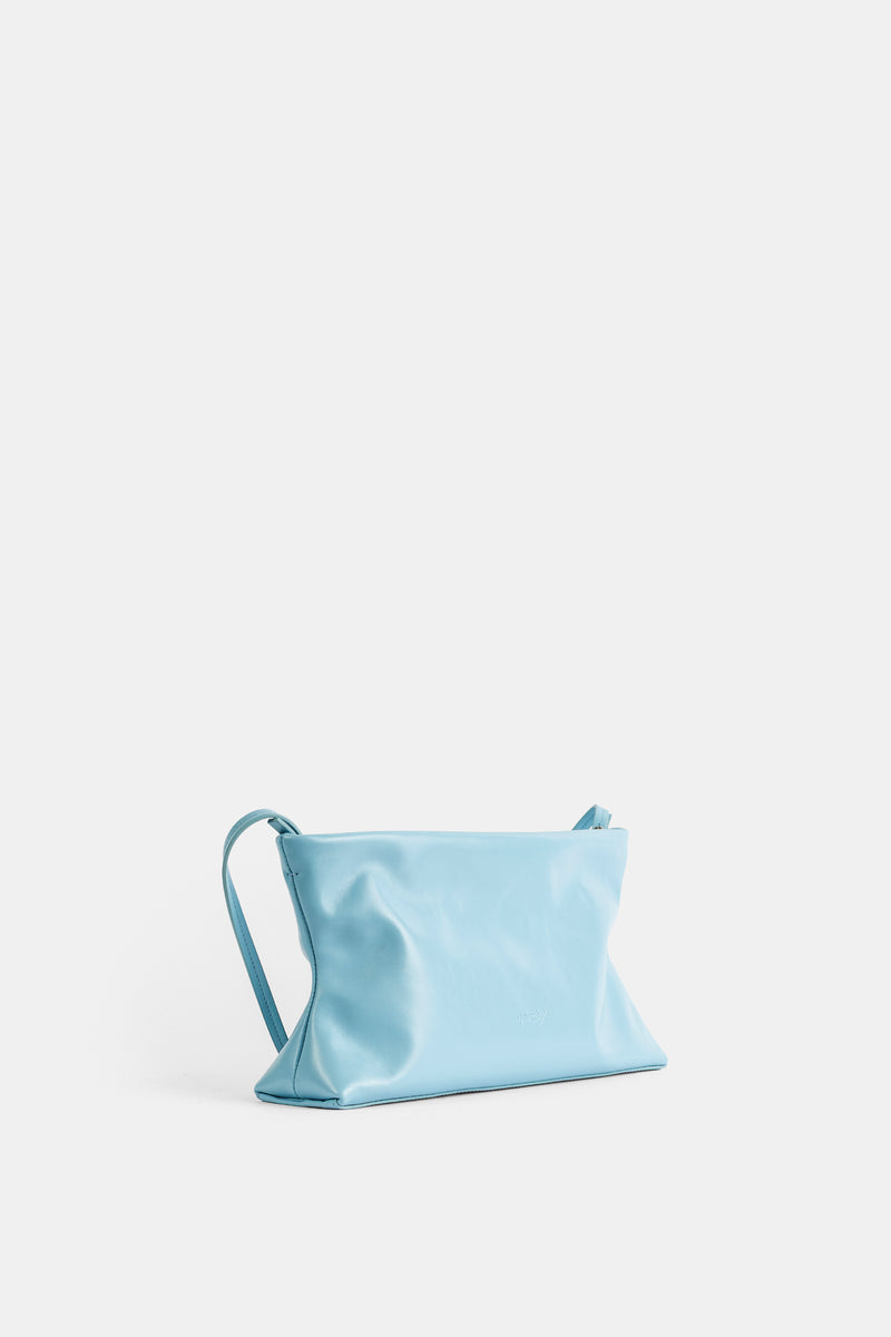 Pochette Dipi en Cuir Verni Bleu Ciel