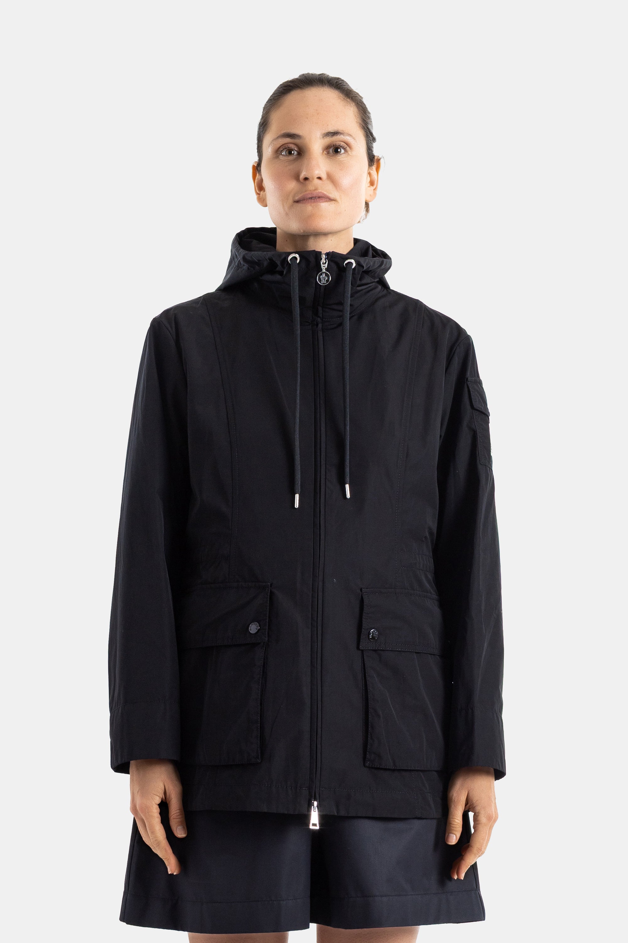 モンクレール　MONCLER フード付きコート 2サイズ モンクレールMONCLER フード付きコート 2サイズ
