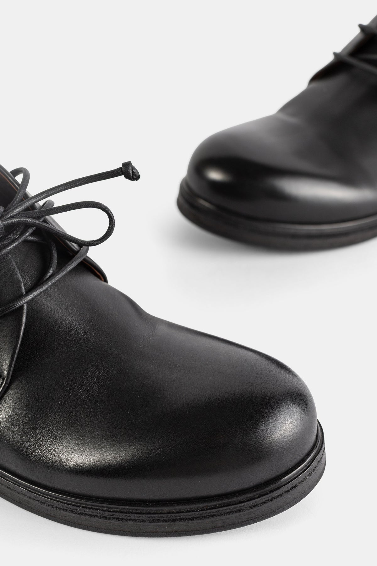 Derbies en cuir lisse noir Zucca Zeppa