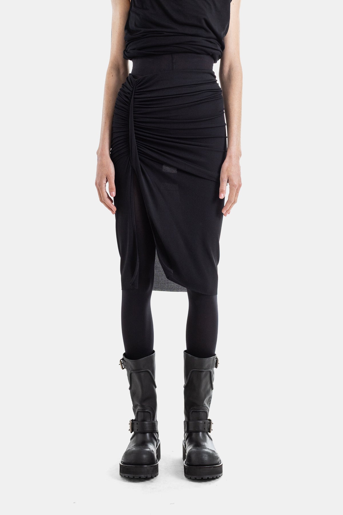 Edfu Black Knee-Length Skirt