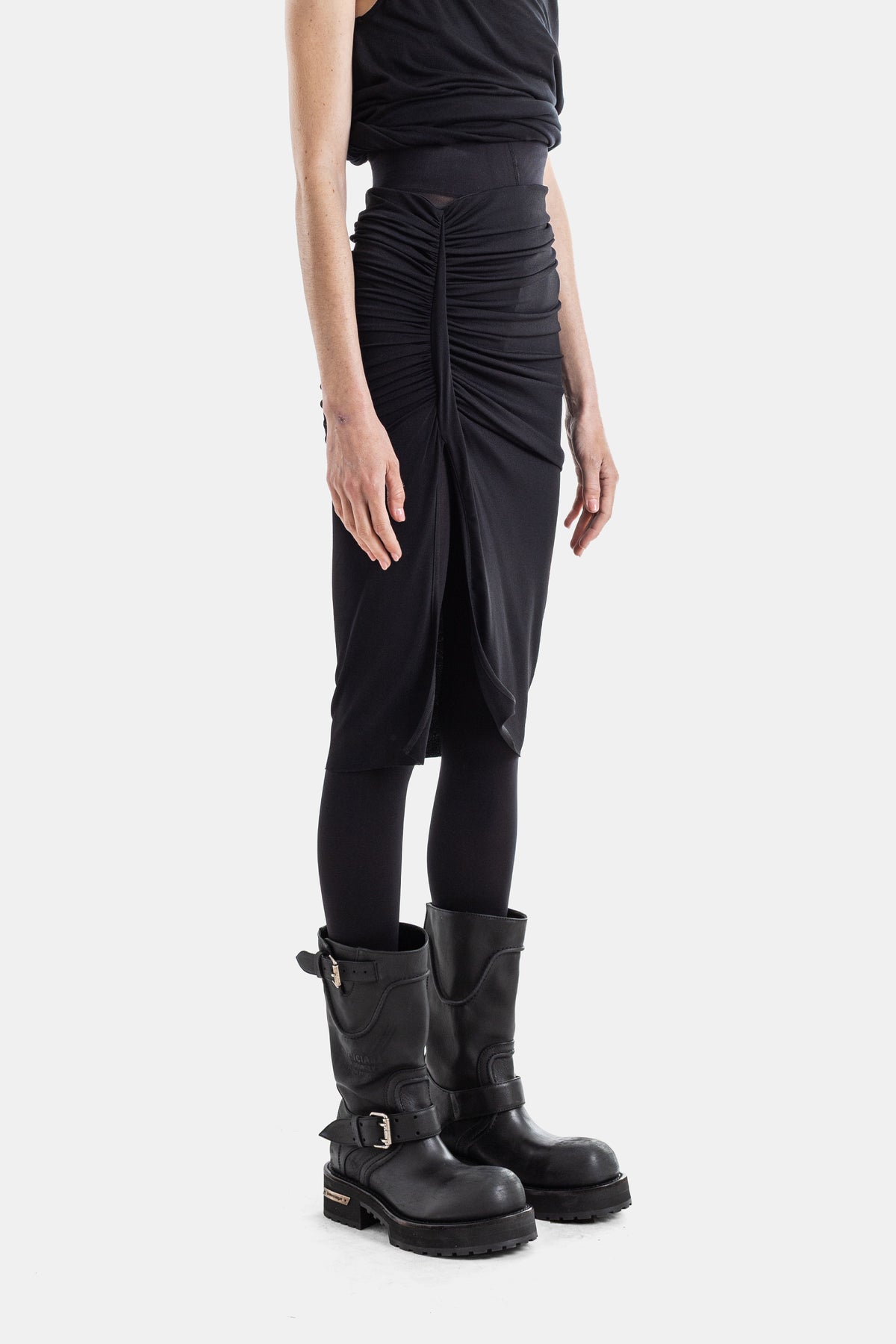 Edfu Black Knee-Length Skirt