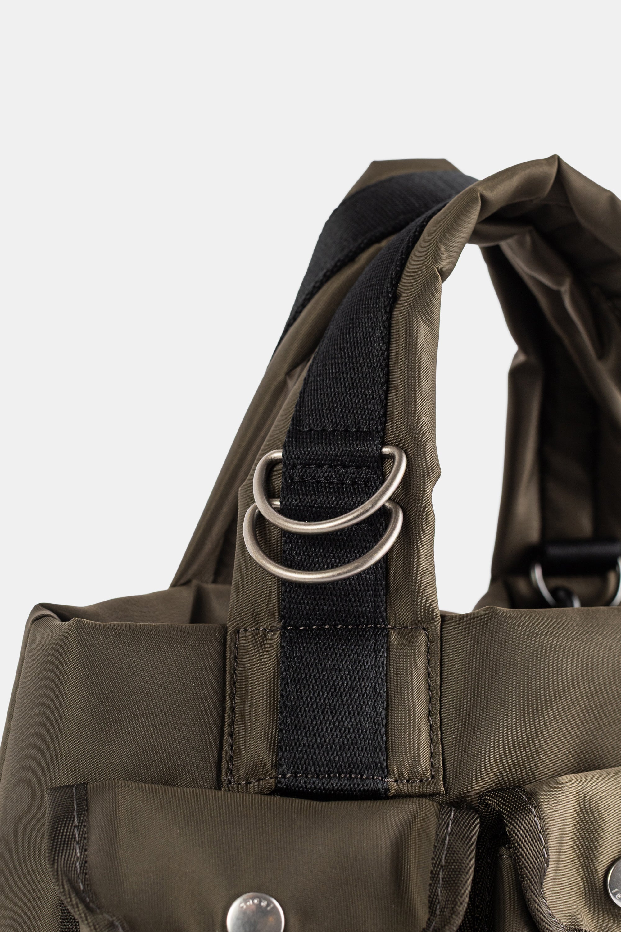 バッグ 2022AW sacai 22-0430S Dumpling Bag Sacai Small Multi-Pocket Olive Khaki Nylon Tote Bag | Actuel B