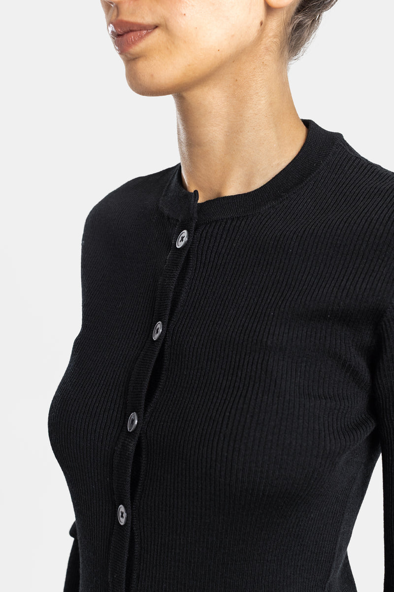 Thom Browne cardigan mérinos noir côtelé zoom encolure ronde boutons avant détail texture côtes